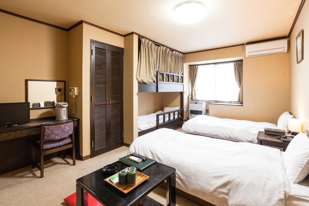 Condominium Hotel Naeba West Yuzawa  Exterior foto